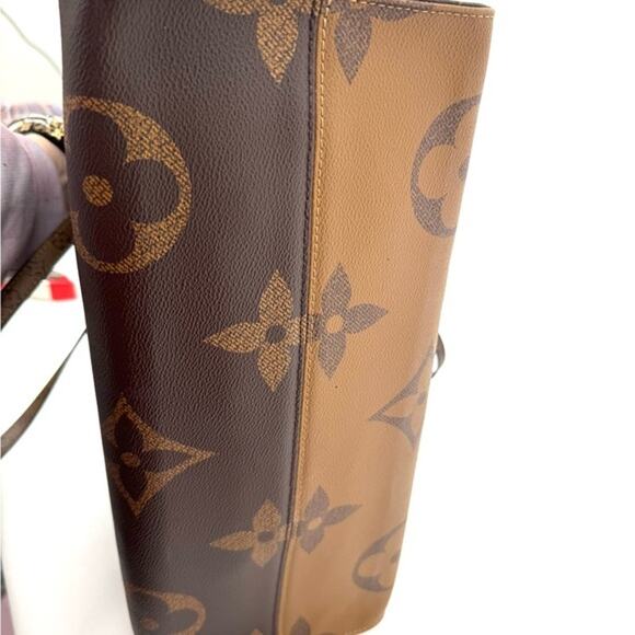 Louis Vuitton On the Go Brown and Light Brown Monogram Large Tote - Picture 9 of 13